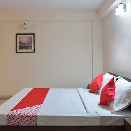מנדרמוני Oyo 15149 Hotel Ajoy Minar מראה חיצוני תמונה