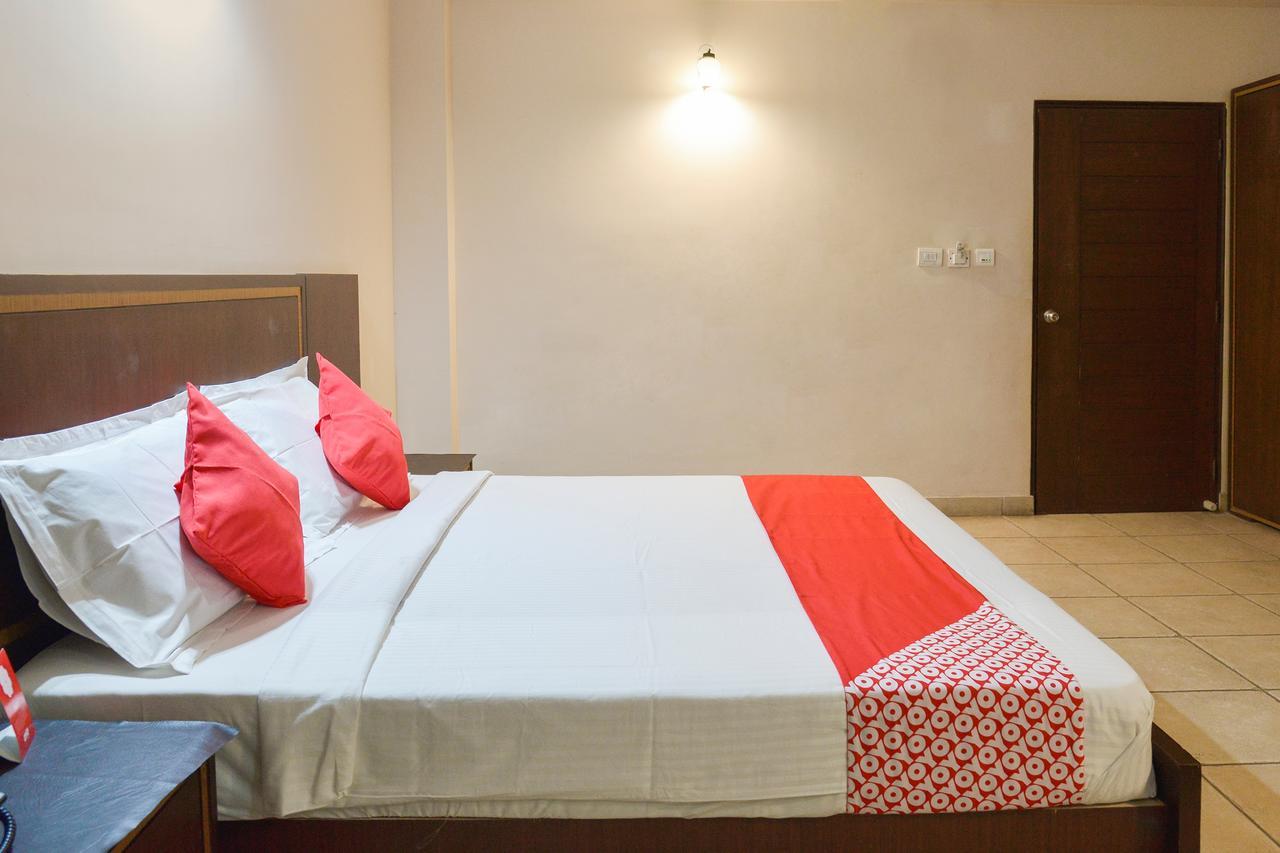 מנדרמוני Oyo 15149 Hotel Ajoy Minar מראה חיצוני תמונה