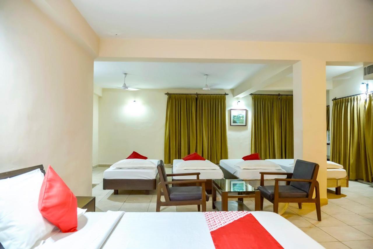 מנדרמוני Oyo 15149 Hotel Ajoy Minar מראה חיצוני תמונה