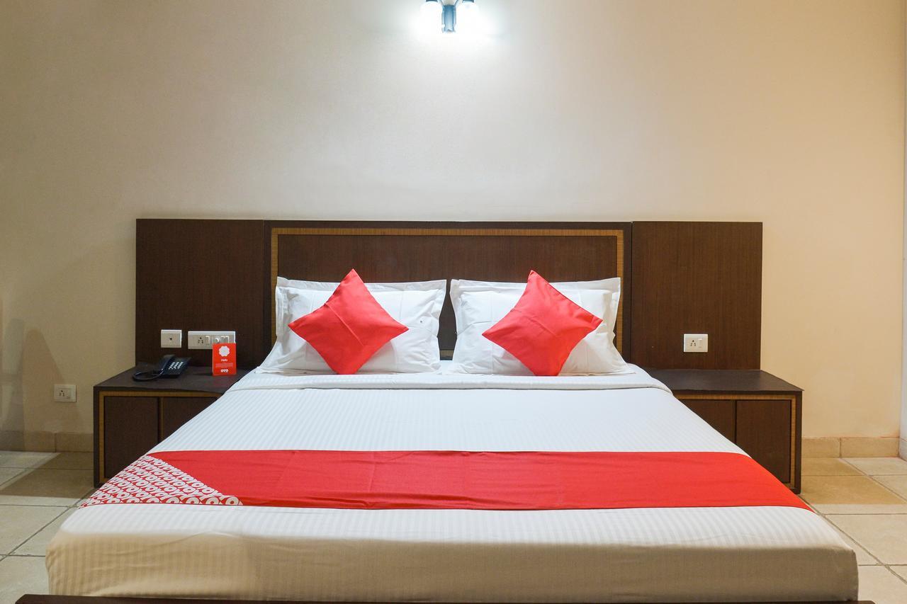 מנדרמוני Oyo 15149 Hotel Ajoy Minar מראה חיצוני תמונה